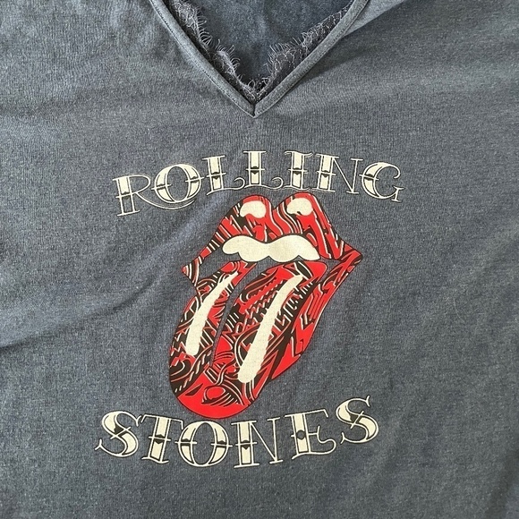 THE ROLLING STONES Blue V Neck Tee with Lace and Tongue Graphic - Picture 2 of 3